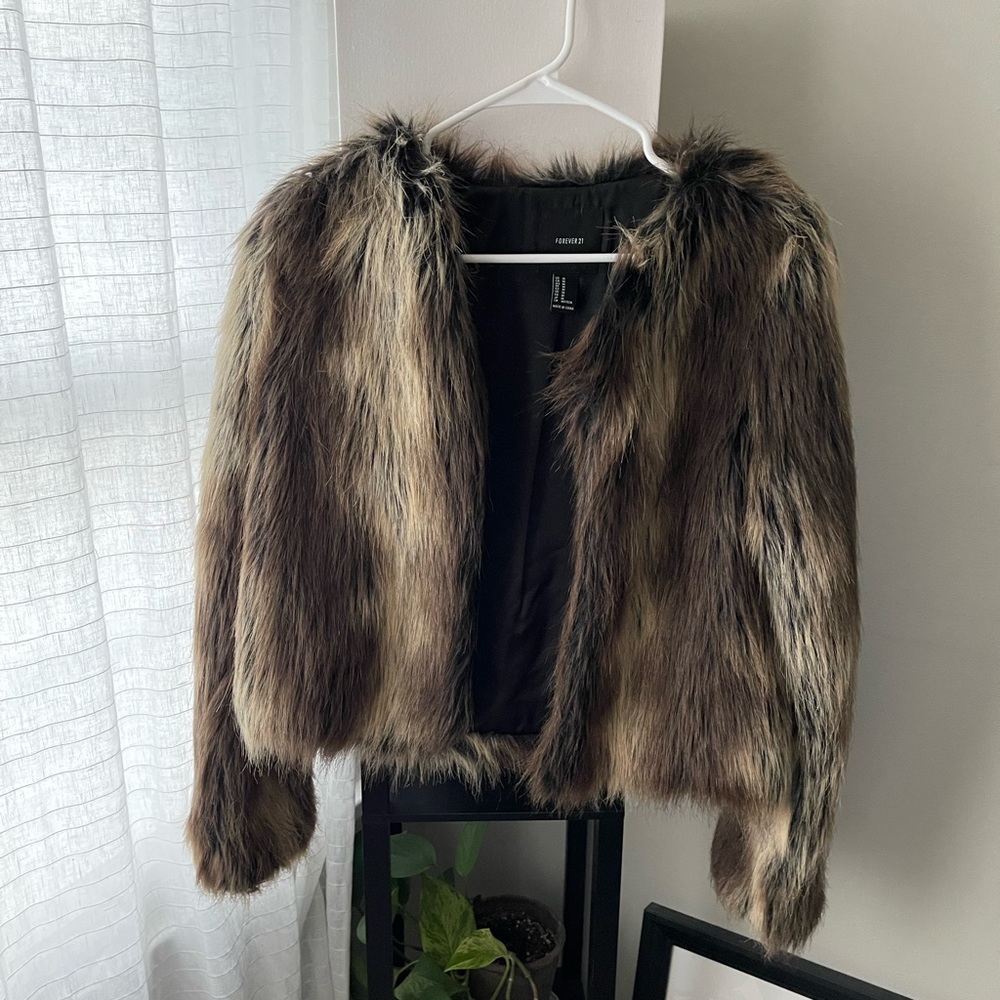 Forever 21 Cropped Faux Fur Coat